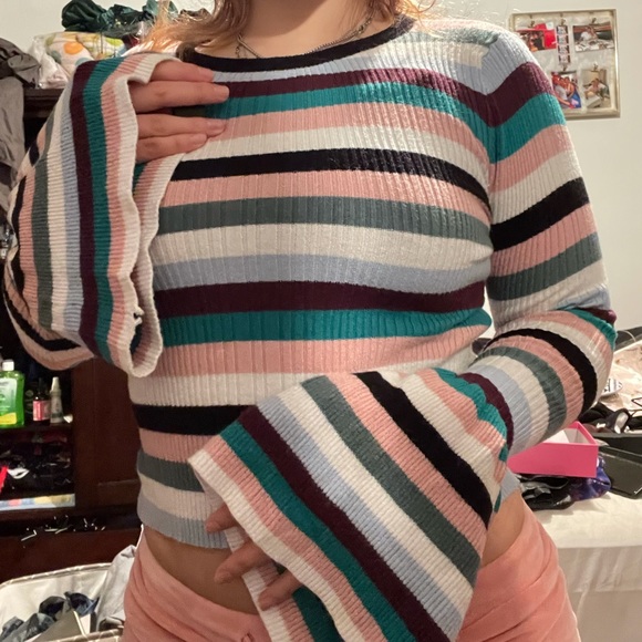 Forever 21 Bell Sleeve Shirt - Picture 1 of 5